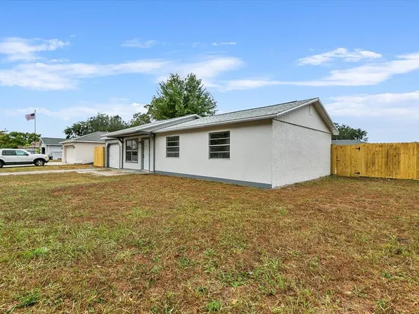 12233 Smokey Dr, Hudson, FL 34669