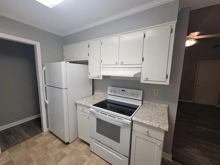 3528 Woodlake Rd — Photo 6