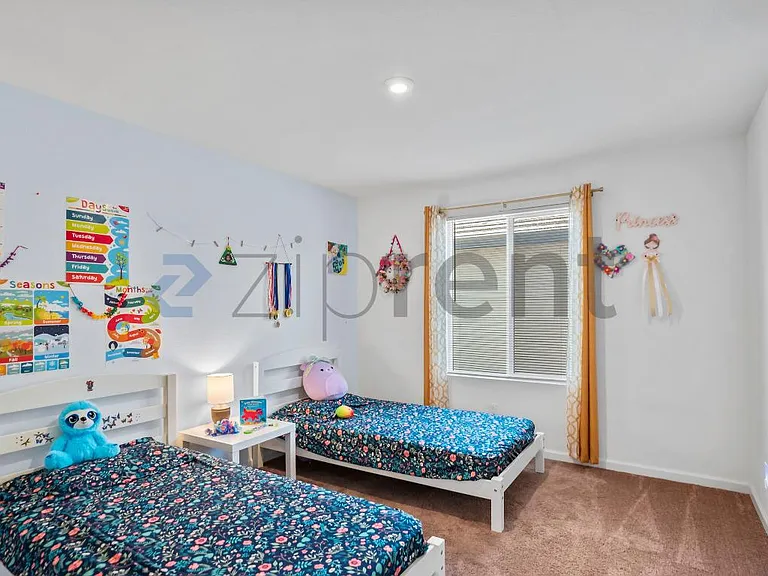 864 Bewick Dr #1 — Photo 24