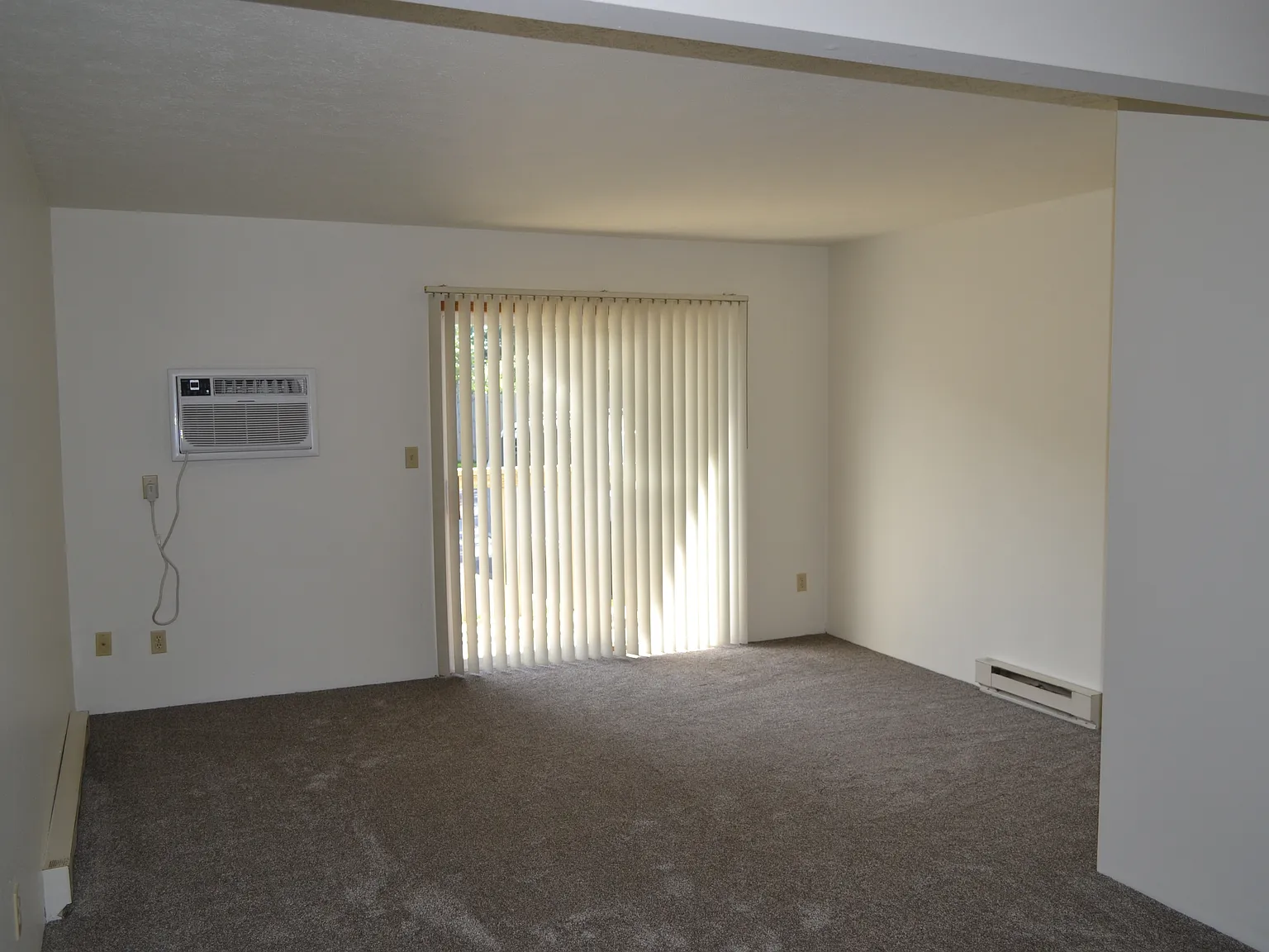 14991 Liston Ave — Photo 2