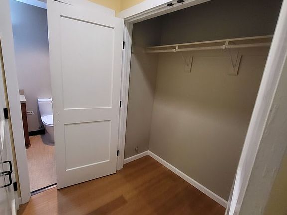 5th image of 4569 Lynwood Center Rd NE #5