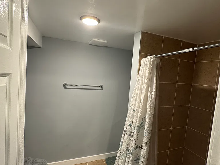 421 Saint Margarets Dr #2 — Photo 2