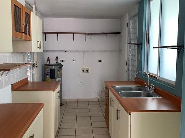 2nd image of 473 Capuchino