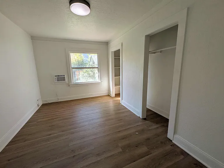 2165 A St — Photo 10