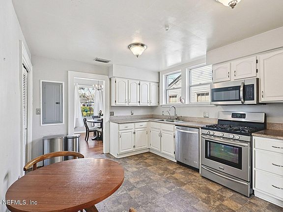 2nd image of 1021 OLD HICKORY Road