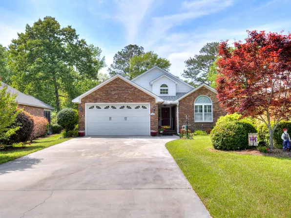 804 Bentwood Cir, Manning, SC 29102