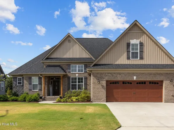 413 Southbridge Court, Winterville, NC 28590