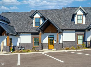 426 Fleeta Williams Way, Sevierville, TN 37862