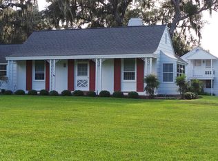 6261 Sunnyside Dr, Leesburg, FL 34748