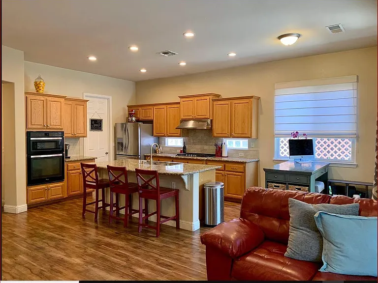 629 Lilja Ct — Photo 3