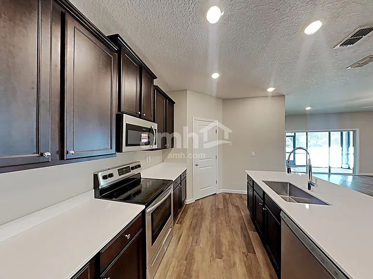 244 Hemlock Point — Photo 4