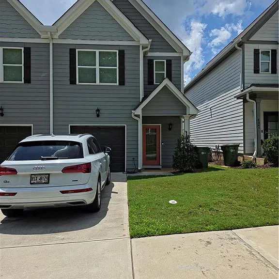 430 Village Creek Dr #B — Photo 1