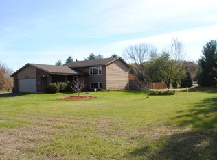 456 193rd Ln NE, East Bethel, MN 55011