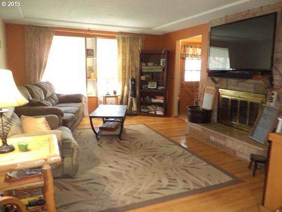 4th image of 18434 SE Ivon Ct