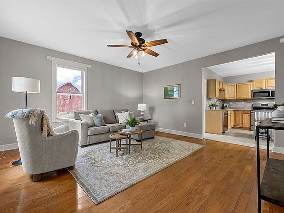4th image of 931 Dixon Ave