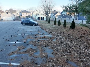 2351 Carrollton Ave, Indianapolis, IN 46205