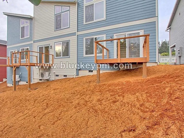 209 Cloverdale Rd #A — Photo 4