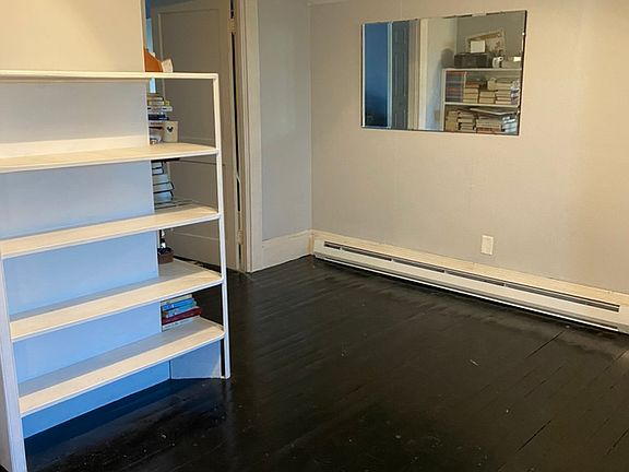 4th image of 7 1/2 Orchard St