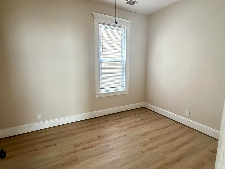 6 Duncan Ct #2 — Photo 13