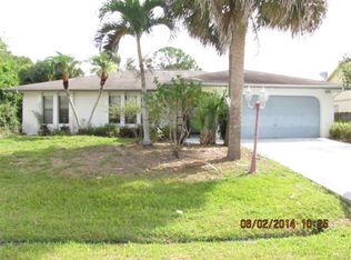 909 SE Streamlet Ave, Port Saint Lucie, FL 34983