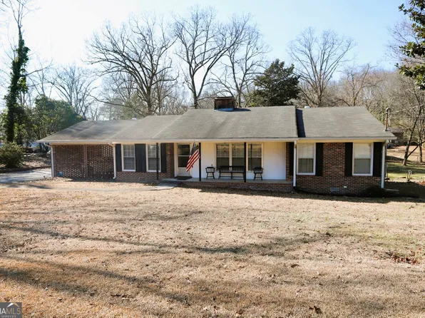 427 Oak Hill Dr, Trion, GA 30753