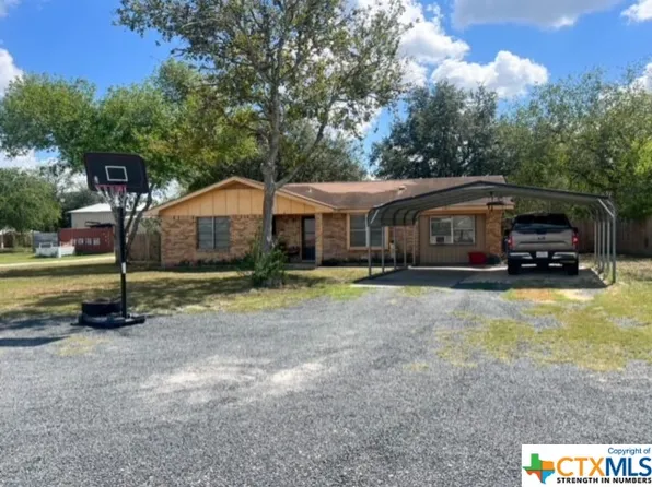 1507 W Hefferman St, Beeville, TX 78102