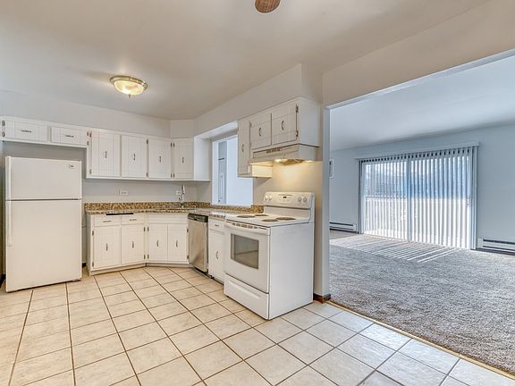 5th image of 1029 Shagbark Ct APT 2A