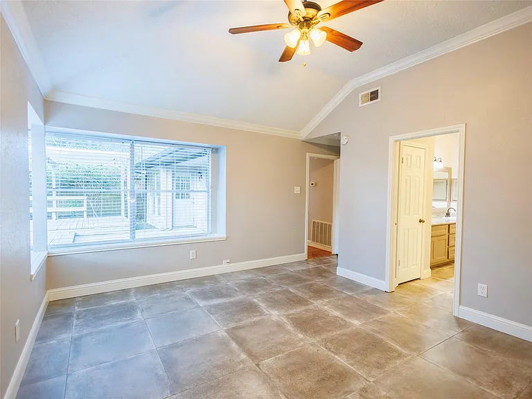 16307 Mulberry Run Ct — Photo 13