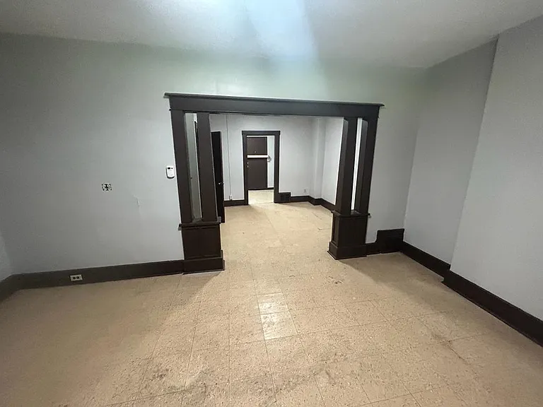 22 E Dennick Ave — Photo 9