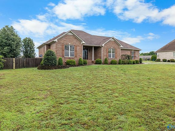 2nd image of 26385 Pepper Rd