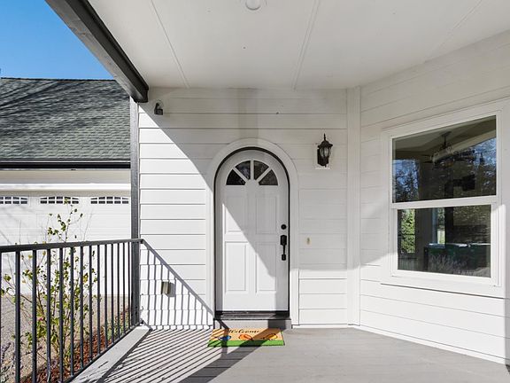 3rd image of 12930 Ridge Rd