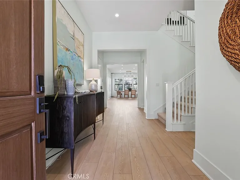 107 Orbit — Photo 2