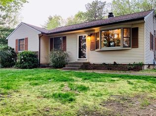 27 Club House Rd, Coventry, RI 02816