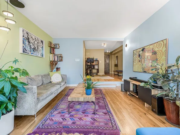 425 E 26th St APT 5B, Brooklyn, NY 11226