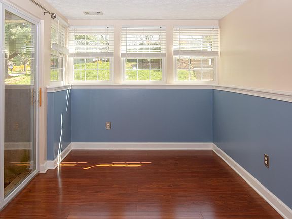 3rd image of 606 Southern Hills Dr