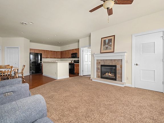 3rd image of 1117 Hamilton St Unit 205