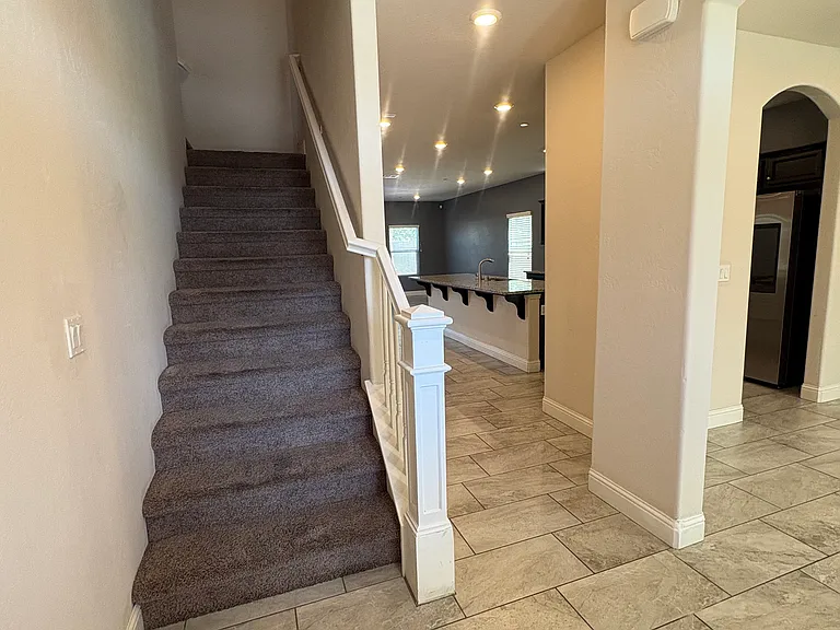2214 N Hall Ct — Photo 24