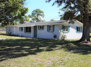 154 Whidden Rd, North Fort Myers, FL 33917