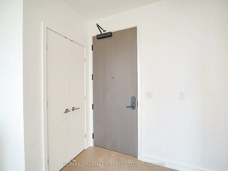 1315 Bay St #1901 — Photo 19