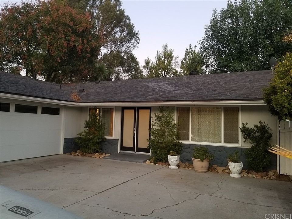 1st image of 8350 Woodlake Ave