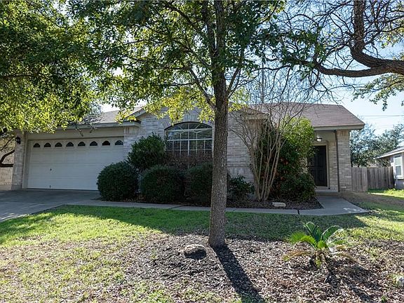 3rd image of 3215 Saint Genevieve Dr