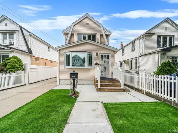8978 219th Street, Queens Village, NY 11427