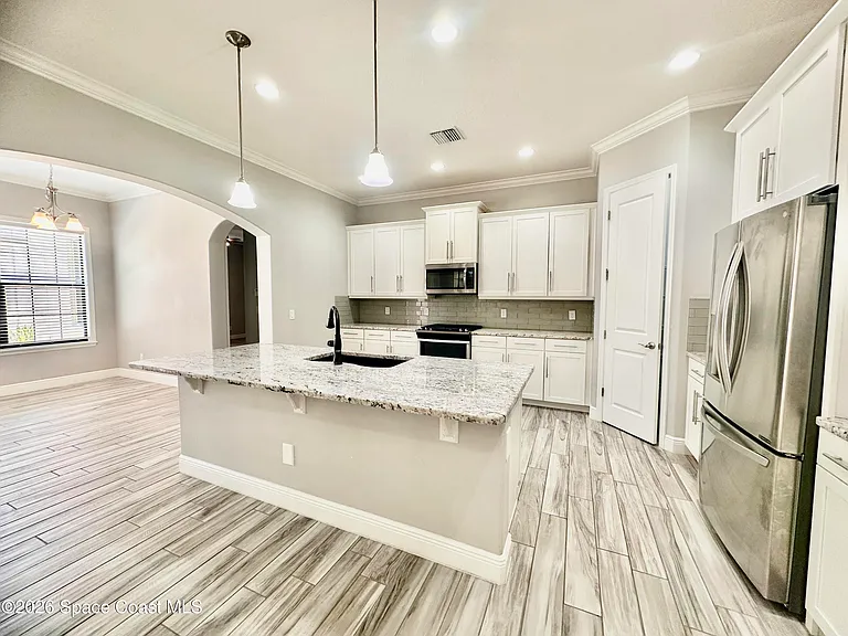 2523 Rodina Dr — Photo 8