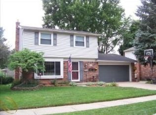 39519 Birchwood Dr, Plymouth, MI 48170
