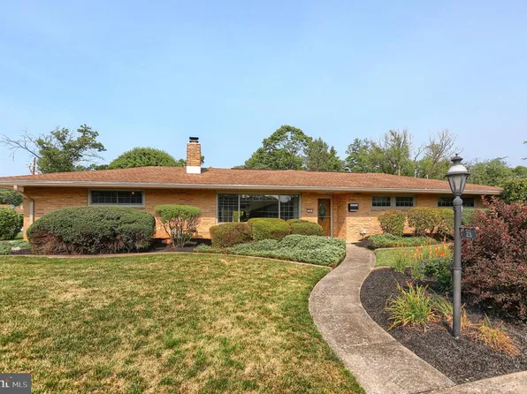 23 Columbia Dr, Camp Hill, PA 17011