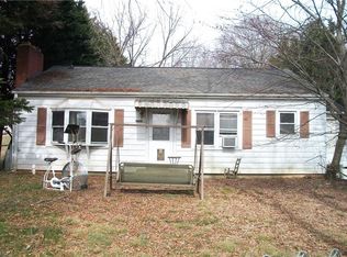 2707 E Sprague St, Winston Salem, NC 27107
