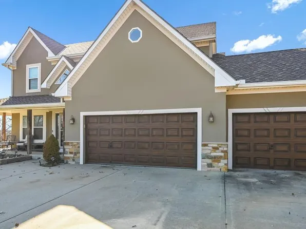 414 S 98th St, Edwardsville, KS 66111