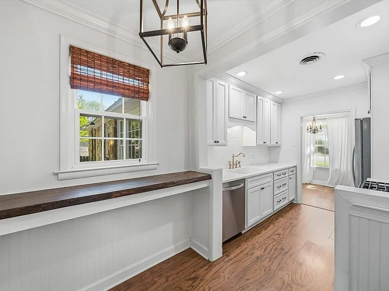 3784 Philwood Ave — Photo 18