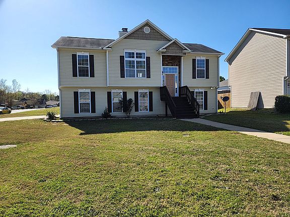 Front yard view