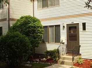 469 Country Club Ln, Pomona, NY 10970